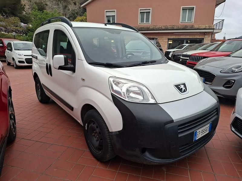 Usata Peugeot Bipper Family 75 CV (55 kW) 2013 Bianco Monovolume