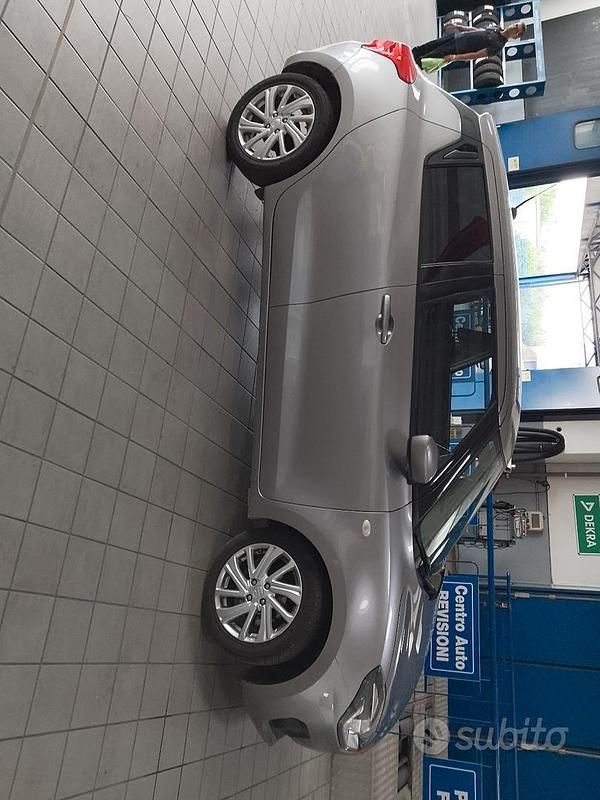 Usata Suzuki Swift 83 CV (61 kW) 2021 Grigio Utilitaria