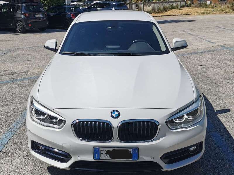 Usata BMW 118 Sport Line 150 CV (110 kW) 2018 Bianco Utilitaria
