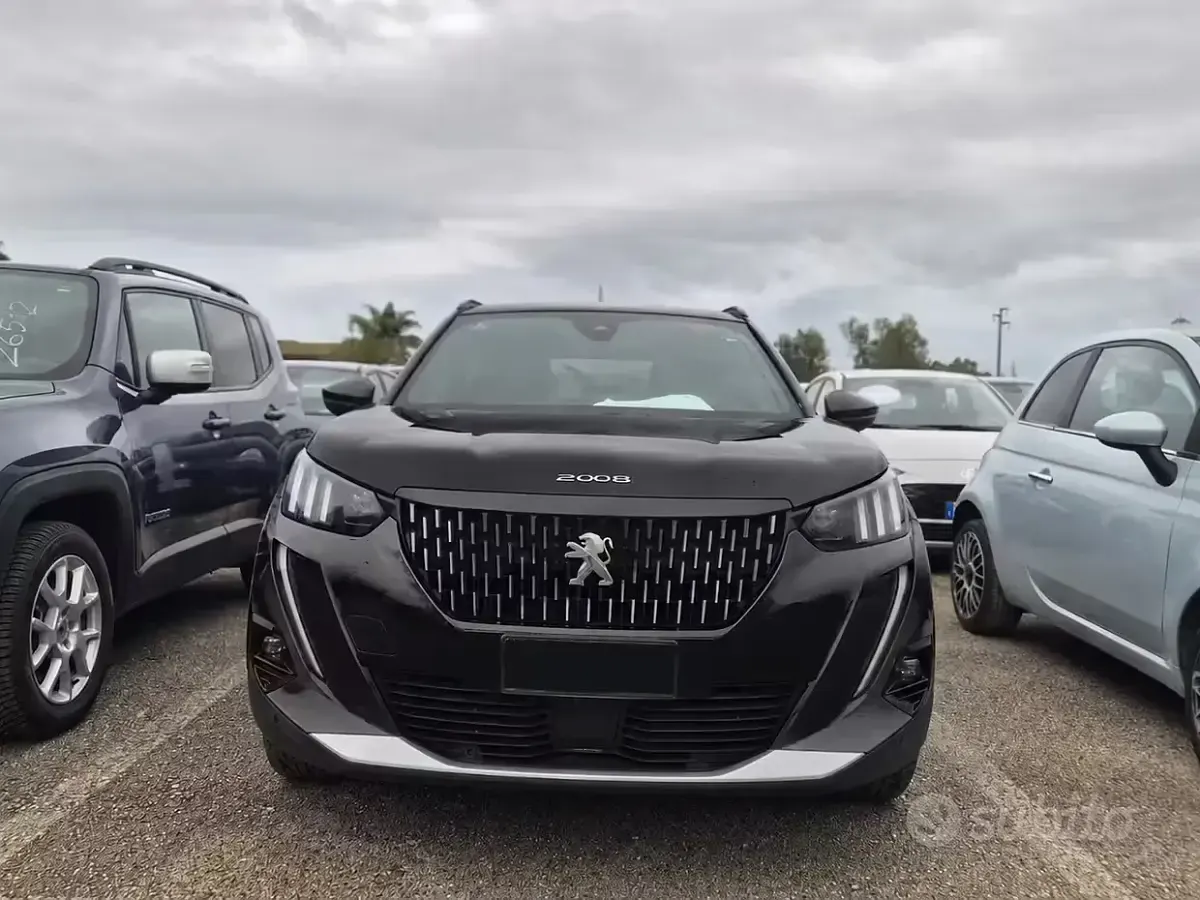 Usata Peugeot 2008 GT 131 CV (96 kW) 2022 Nero SUV