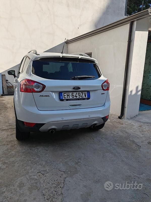 Usata Ford Kuga 163 CV (119 kW) 2011 Bianco SUV