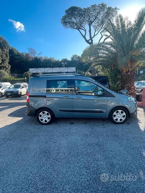 Grigio Usata 2020 Ford Transit Trend Furgone | 10.999 € (Buon prezzo) - Immagine 1/4