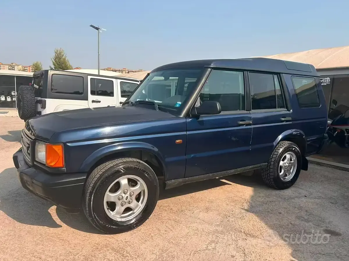 Usata Land Rover Discovery 2 HSE 138 CV (101 kW) 2002 Bluazzurro SUV