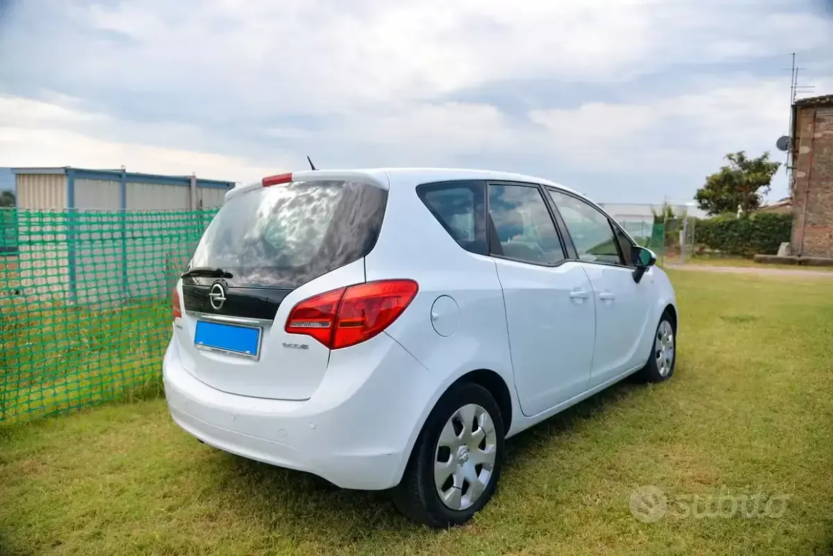 Usata Opel Meriva 95 CV (69 kW) 2012 Monovolume