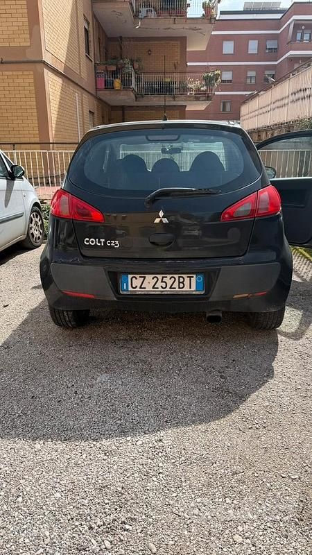 Usata Mitsubishi Colt 2006 Nero Berlina