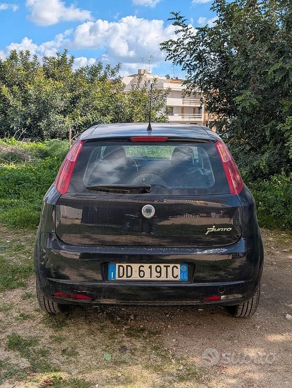 Usata Fiat Grande Punto 65 CV (47 kW) 2007 Blu Utilitaria