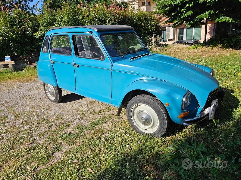 Blu Usata 1982 Citroën Dyane Due volumi | 5000 € - Immagine 1/4