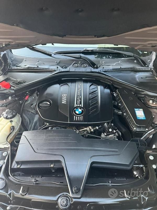 Usata BMW 318 143 CV (105 kW) 2013 Marrone Station wagon