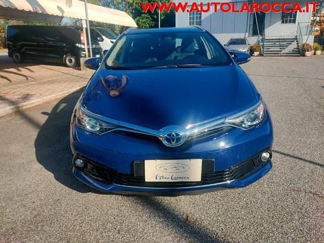 Usata Toyota Auris Touring Sports Lounge 99 CV (72 kW) 2018 Blu metallizzato Station wagon