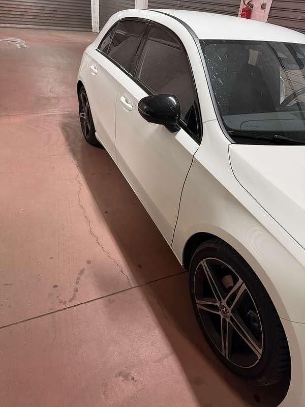 Usata Mercedes A180 116 CV (85 kW) 2019 Berlina