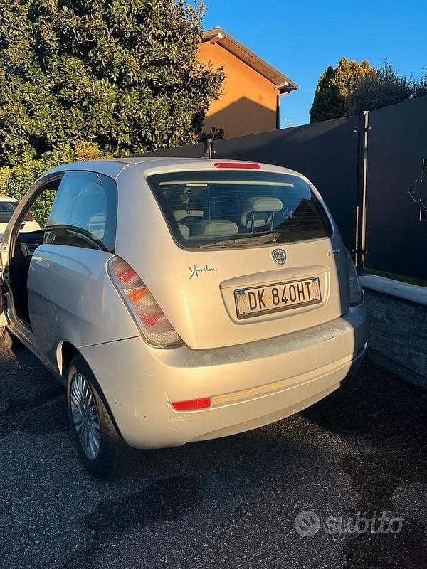 Usata Lancia Ypsilon 2007 Grigio Utilitaria
