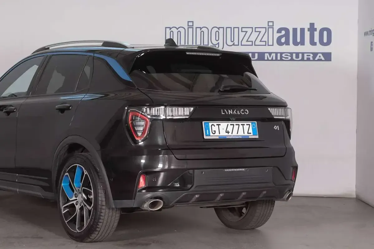 Usata Lynk & Co 01 179 CV (131 kW) 2024 Nero SUV