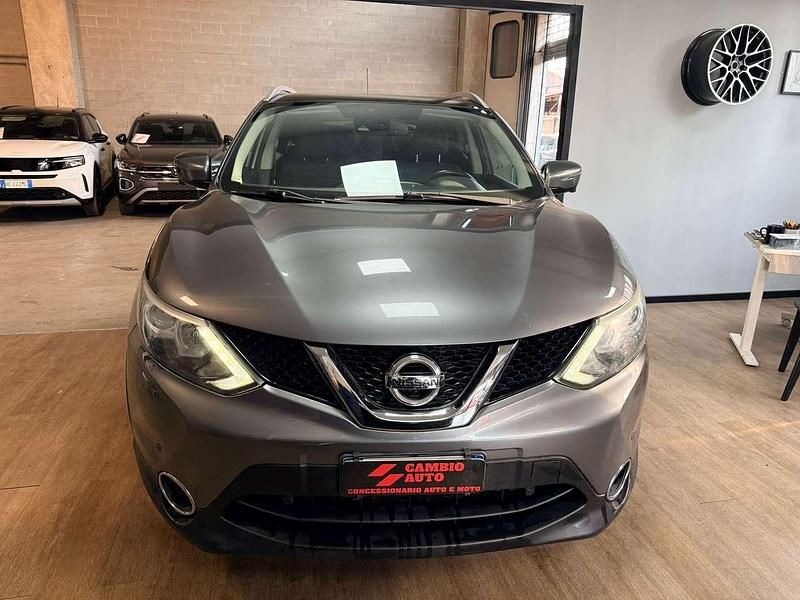 Usata Nissan Qashqai Tekna 131 CV (96 kW) 2015 Grigio SUV