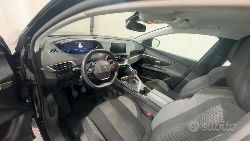 Usata Peugeot 3008 271 CV (199 kW) 2022 Nero SUV