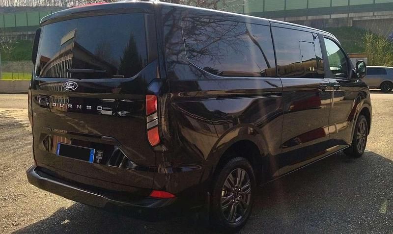 Usata Ford Tourneo Custom Titanium 136 CV (100 kW) 2024 Furgone