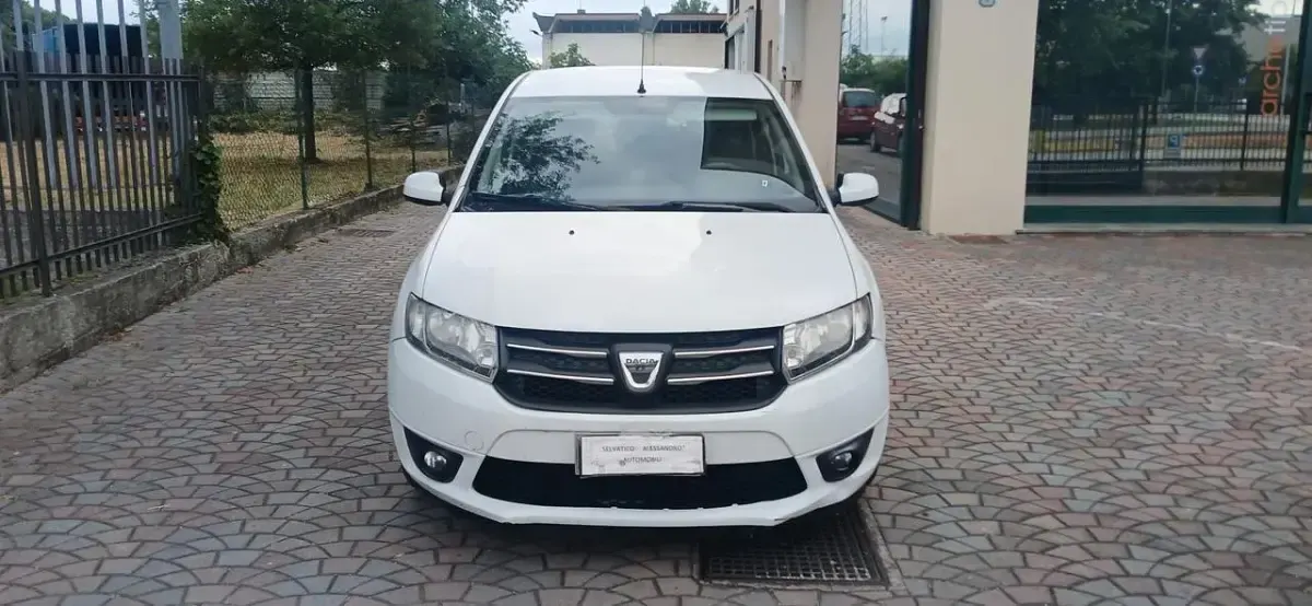 Usata Dacia Sandero 72 CV (52 kW) 2013 Bianco Berlina