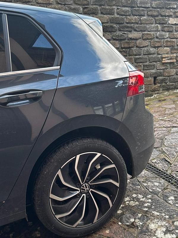 Usata VW Golf VII Style 130 CV (95 kW) 2020 Grigio Berlina