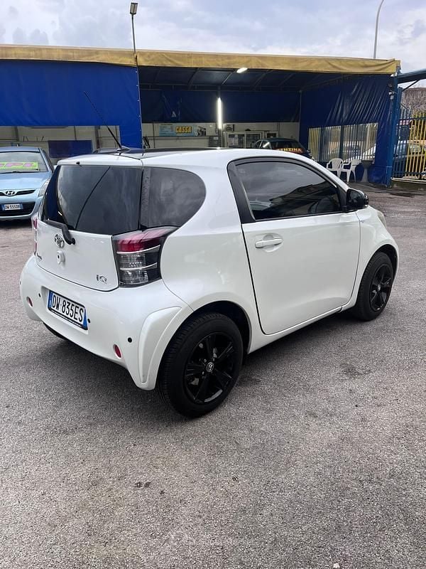 Usata Toyota iQ 68 CV (50 kW) 2009 Utilitaria