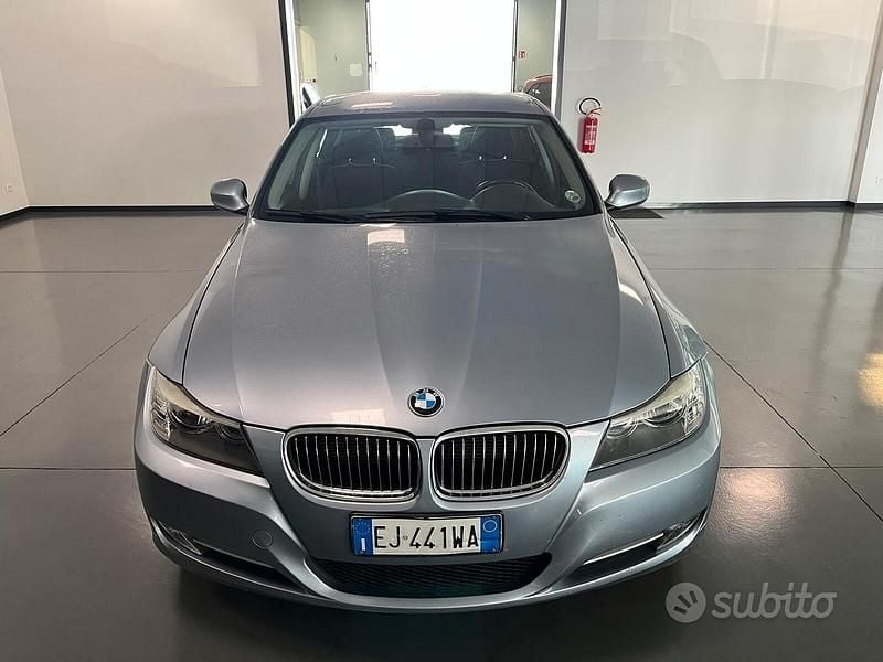 Usata BMW 320 184 CV (135 kW) 2011 Grigio Berlina