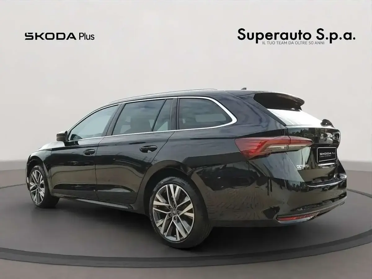 Usata Skoda Octavia Style 150 CV (110 kW) 2025 Nero Station wagon