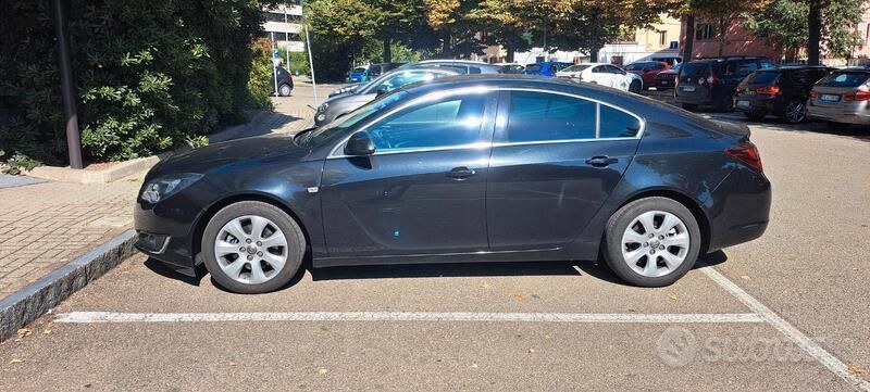 Usata Opel Insignia Business 163 CV (119 kW) 2015 Nero Coupé