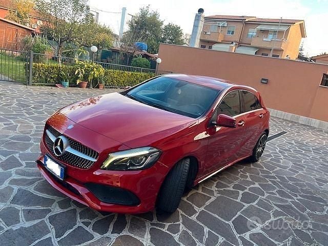 Rosso Usata 2016 Mercedes A180 Premium Tre volumi | 14.000 € - Immagine 1/4