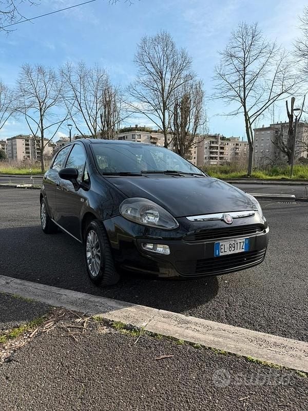 Usata Fiat Punto Evo 69 CV (50 kW) 2012 Nero Utilitaria