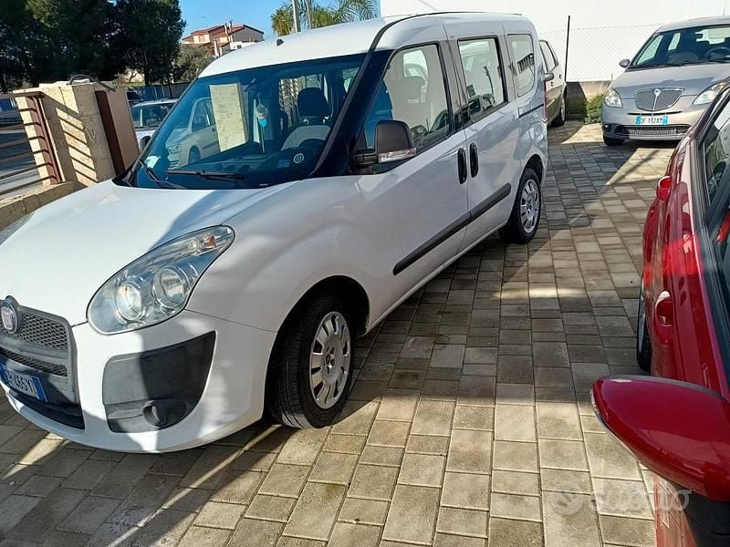 Usata Fiat Doblò Dynamic 120 CV (88 kW) 2013 Bianco Monovolume