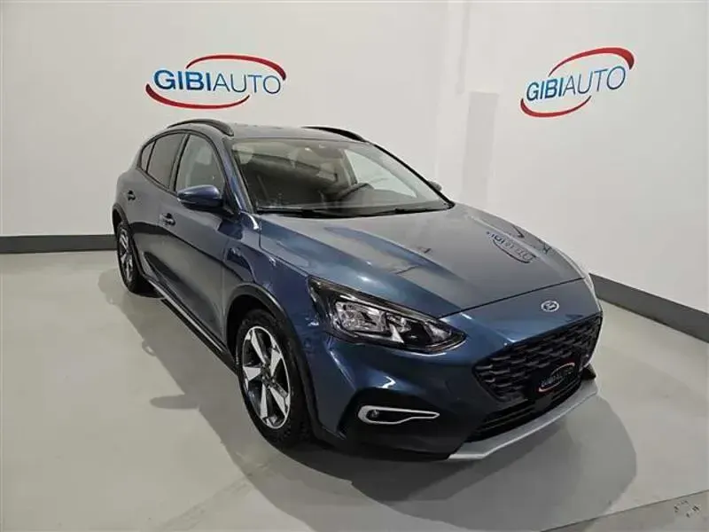 Usata Ford T Active 125 CV (91 kW) 2022 Blu scuro SUV
