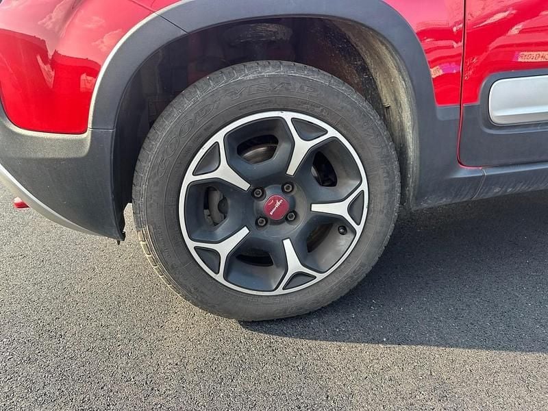 Usata Fiat Panda Cross Cross 84 CV (61 kW) 2021 Rosso Utilitaria