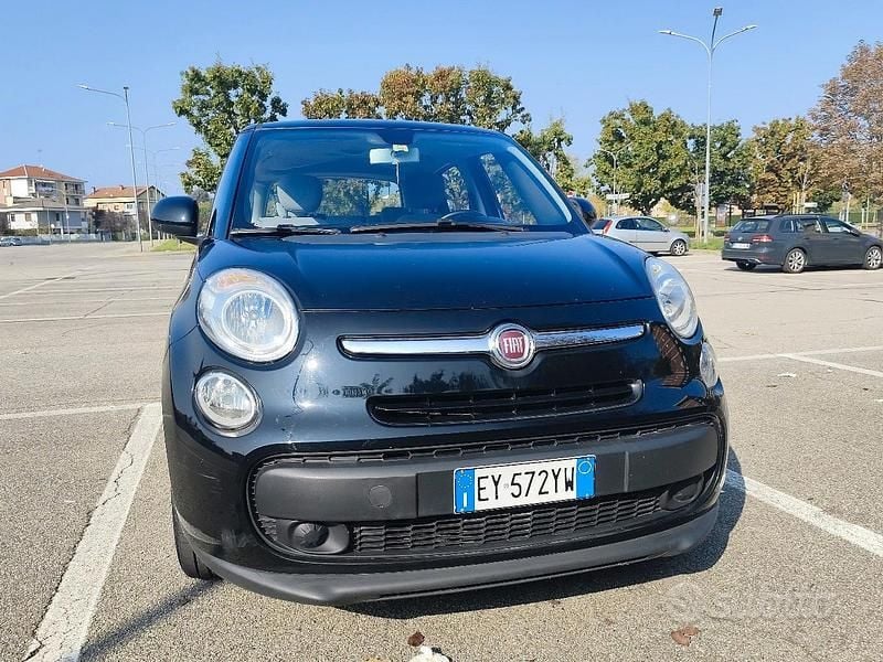 Nero Usata 2015 Fiat 500L Monovolume | 5500 € (Super prezzo) - Immagine 1/4