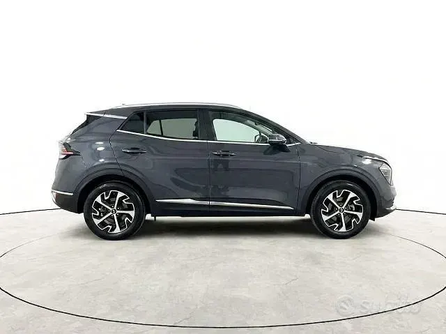 Usata Kia Sportage Style 136 CV (100 kW) 2023 Grigio SUV