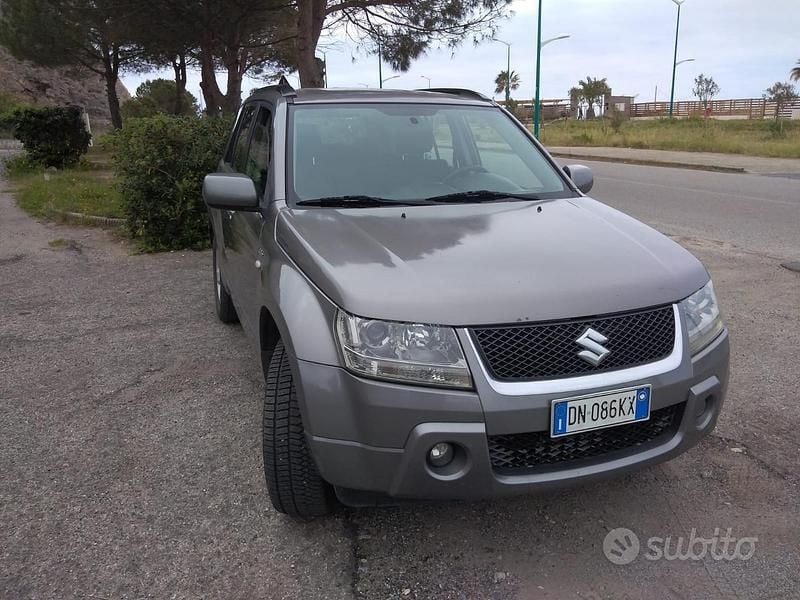 Usata Suzuki Grand Vitara 2008 Grigio SUV