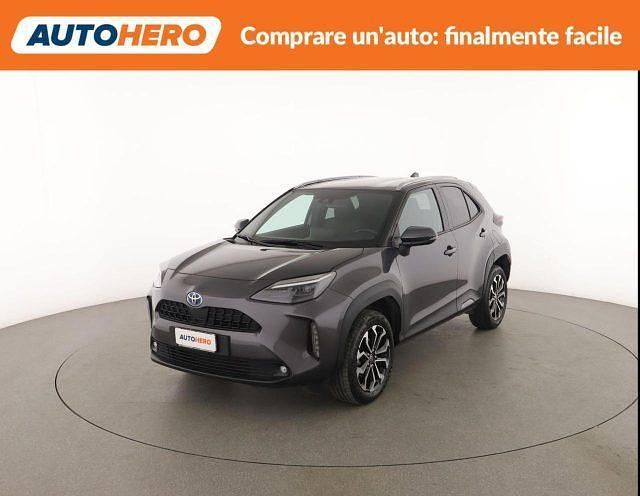 Usata Toyota Yaris Cross Trend 92 CV (67 kW) 2022 Grigio SUV