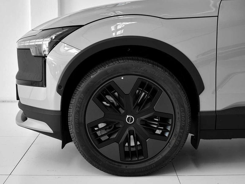 Nuova Volvo EX30 CC Performance 116 kW (158 CV) 2025 Vapuor grey SUV