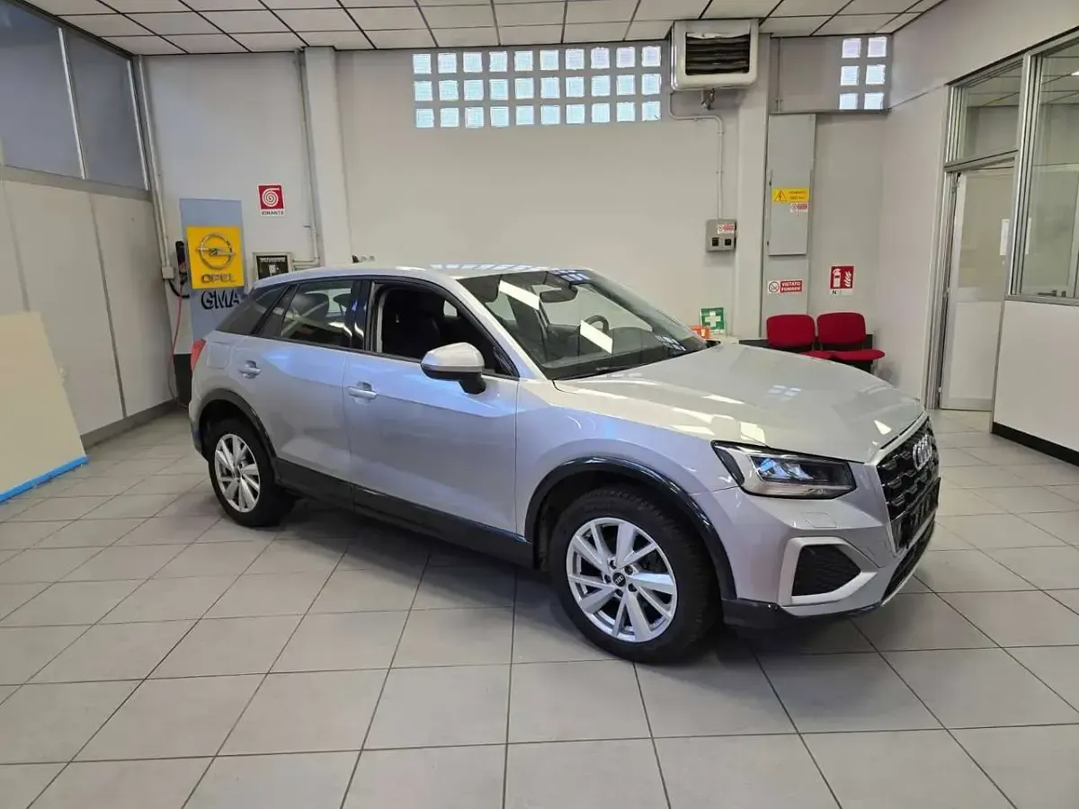Usata Audi Q2 Advanced 150 CV (110 kW) 2023 Argento SUV