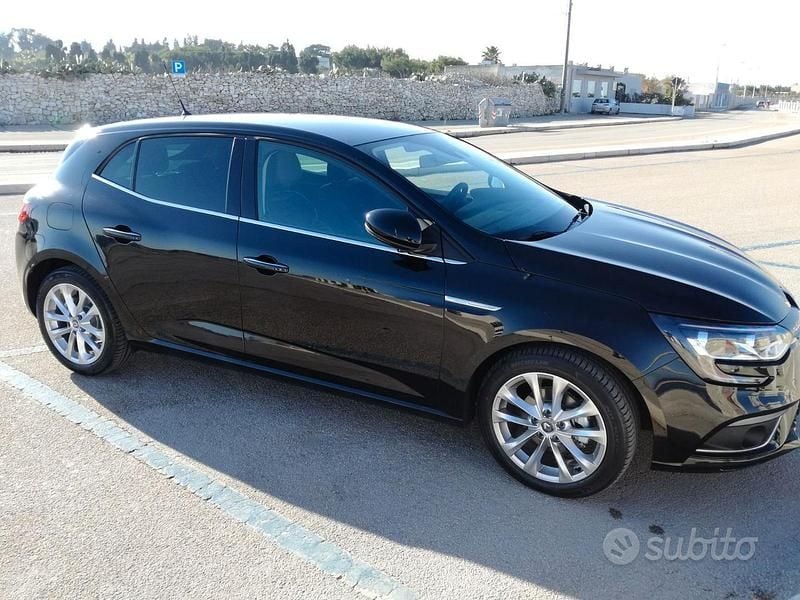 Usata Renault Mégane IV Intens 110 CV (80 kW) 2016 Nero Berlina