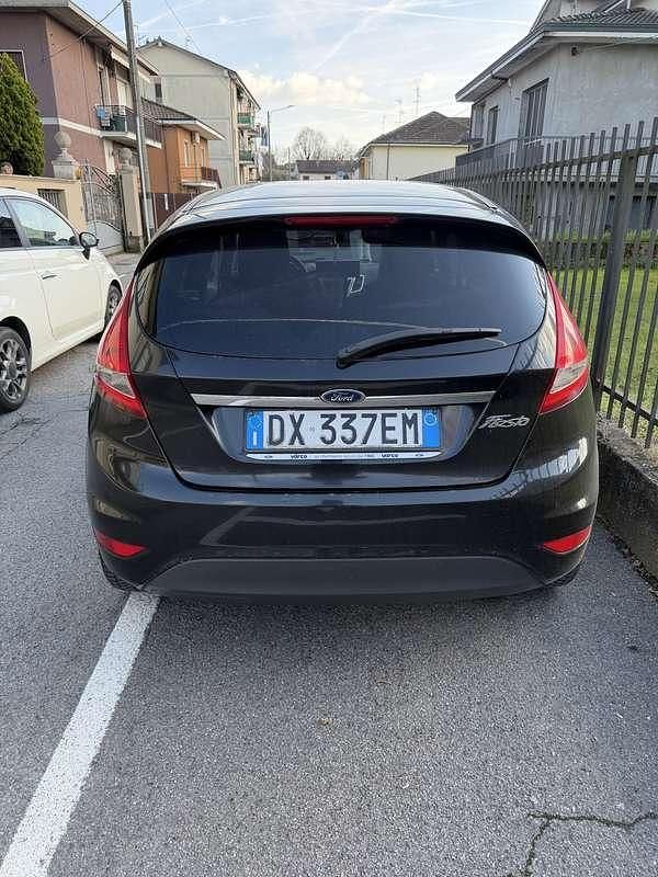 Usata Ford Fiesta Titanium 82 CV (60 kW) 2009 Utilitaria