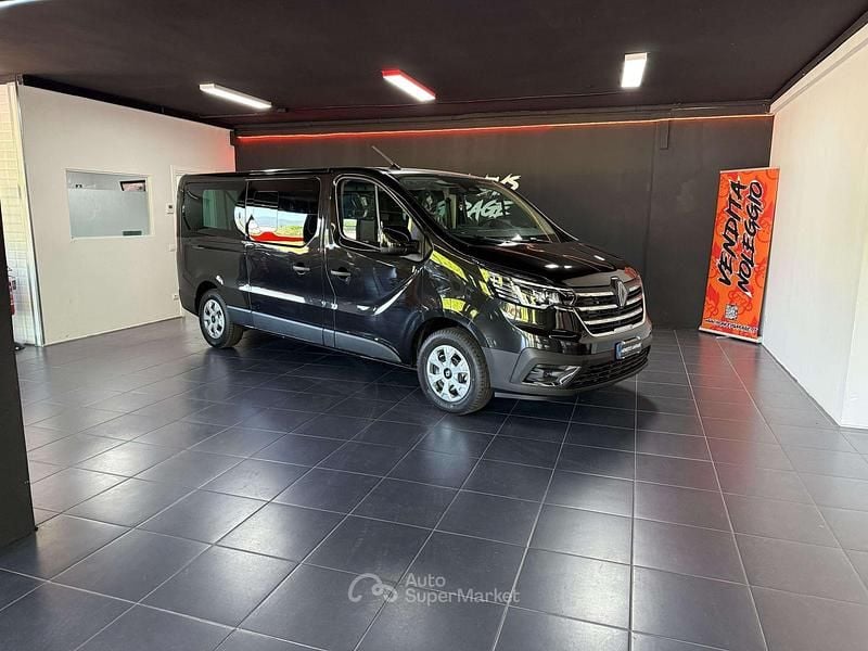 Nero Nuova 2025 Renault Trafic Monovolume | 41.500 € (Super prezzo) - Immagine 1/4