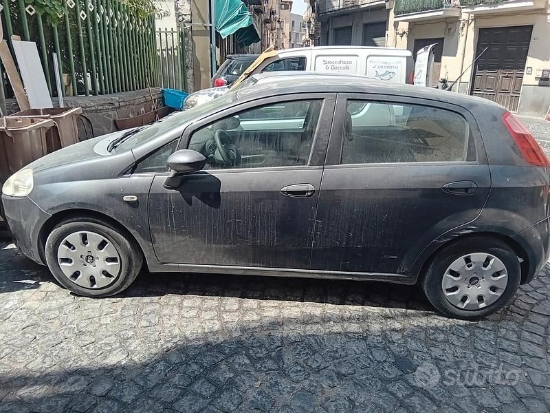 Usata Fiat Punto 69 CV (50 kW) 2008 Utilitaria