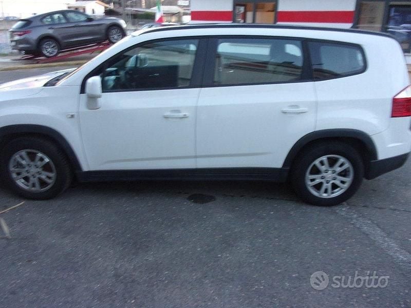 Usata Chevrolet Orlando LT 130 CV (95 kW) 2012 Bianco Monovolume