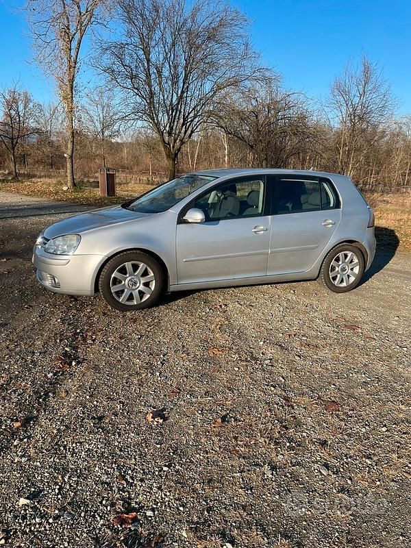 Usata VW Golf IV 105 CV (77 kW) 2006 Grigio Berlina