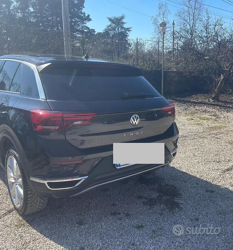Usata VW T-Roc Advance 150 CV (110 kW) 2019 Nero SUV
