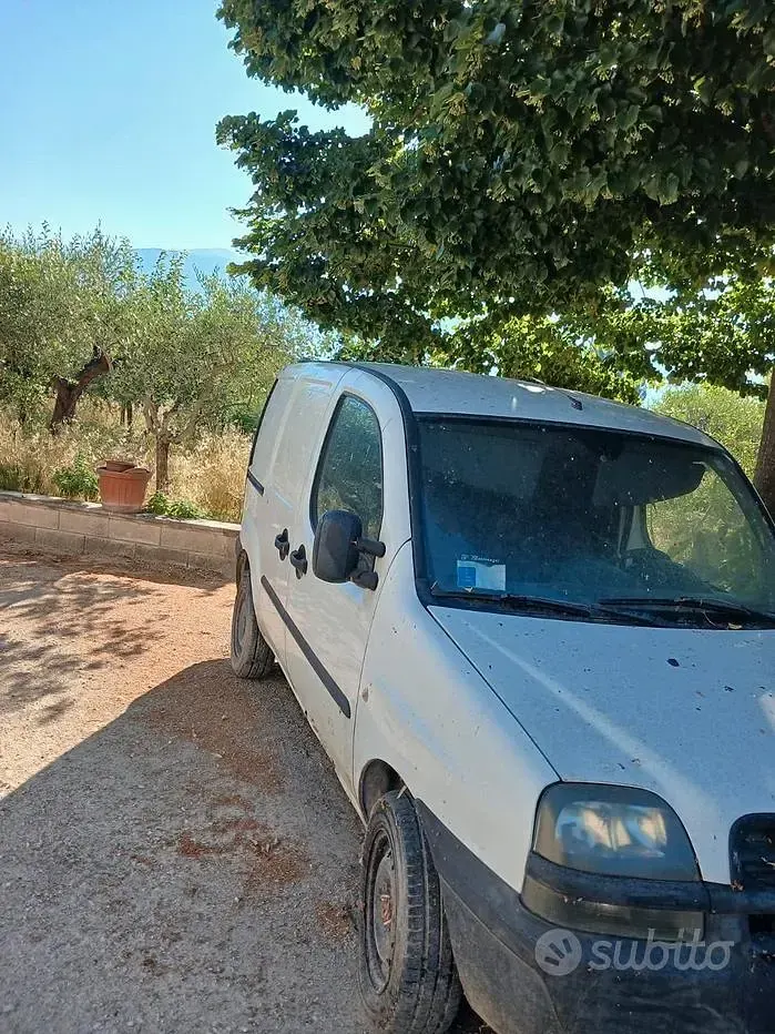 Usata Fiat Doblò 2005 Bianco Monovolume