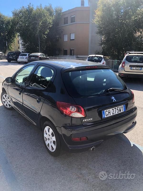 Usata Peugeot 206+ 70 CV (51 kW) 2012 Nero Utilitaria