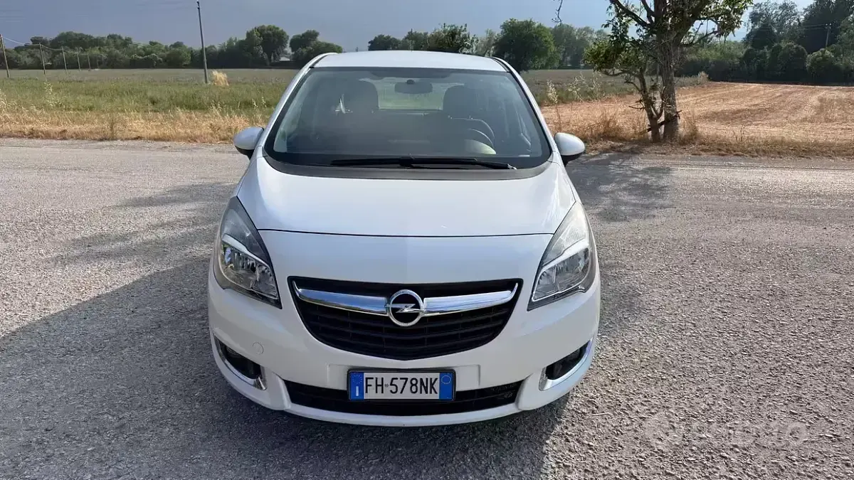 Usata Opel Meriva 120 CV (88 kW) 2017 Bianco Monovolume