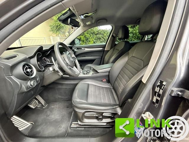 Usata Alfa Romeo Stelvio Executive 190 CV (139 kW) 2018 Grigio SUV