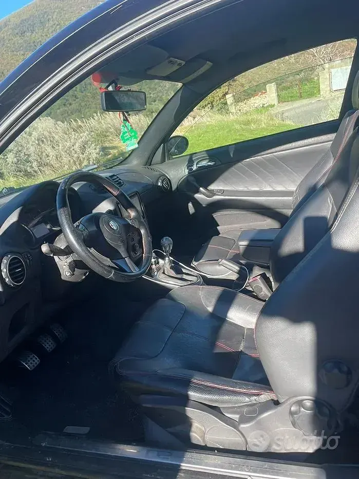 Usata Alfa Romeo 147 150 CV (110 kW) 2008 Utilitaria