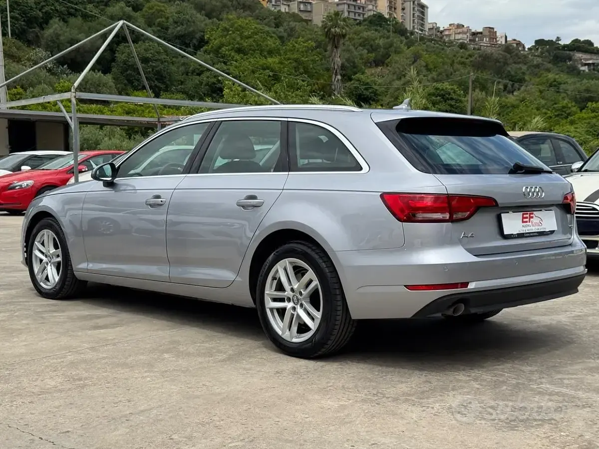 Usata Audi A4 Sport 150 CV (110 kW) 2018 Grigio Station wagon