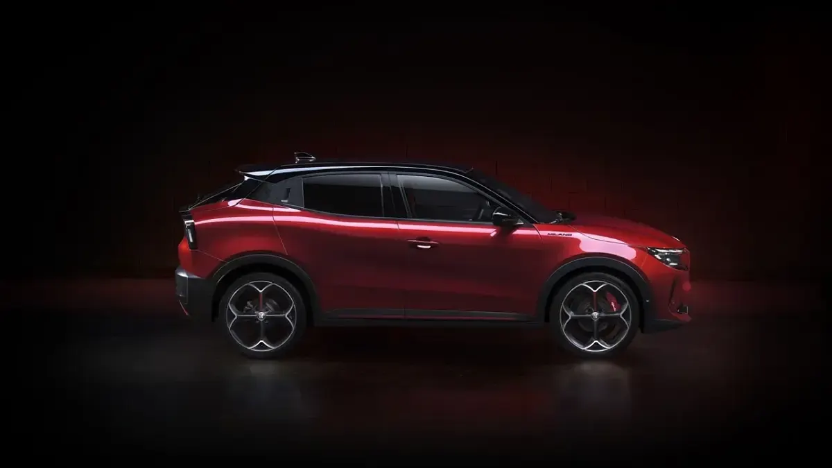 Nuova Alfa Romeo GT Junior 136 CV (100 kW) 2025 Bianco sempione SUV